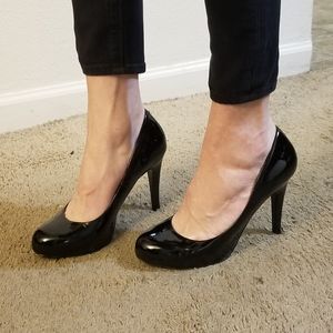 Steve Madden - Remmedy, Black Patent Leather Pumps